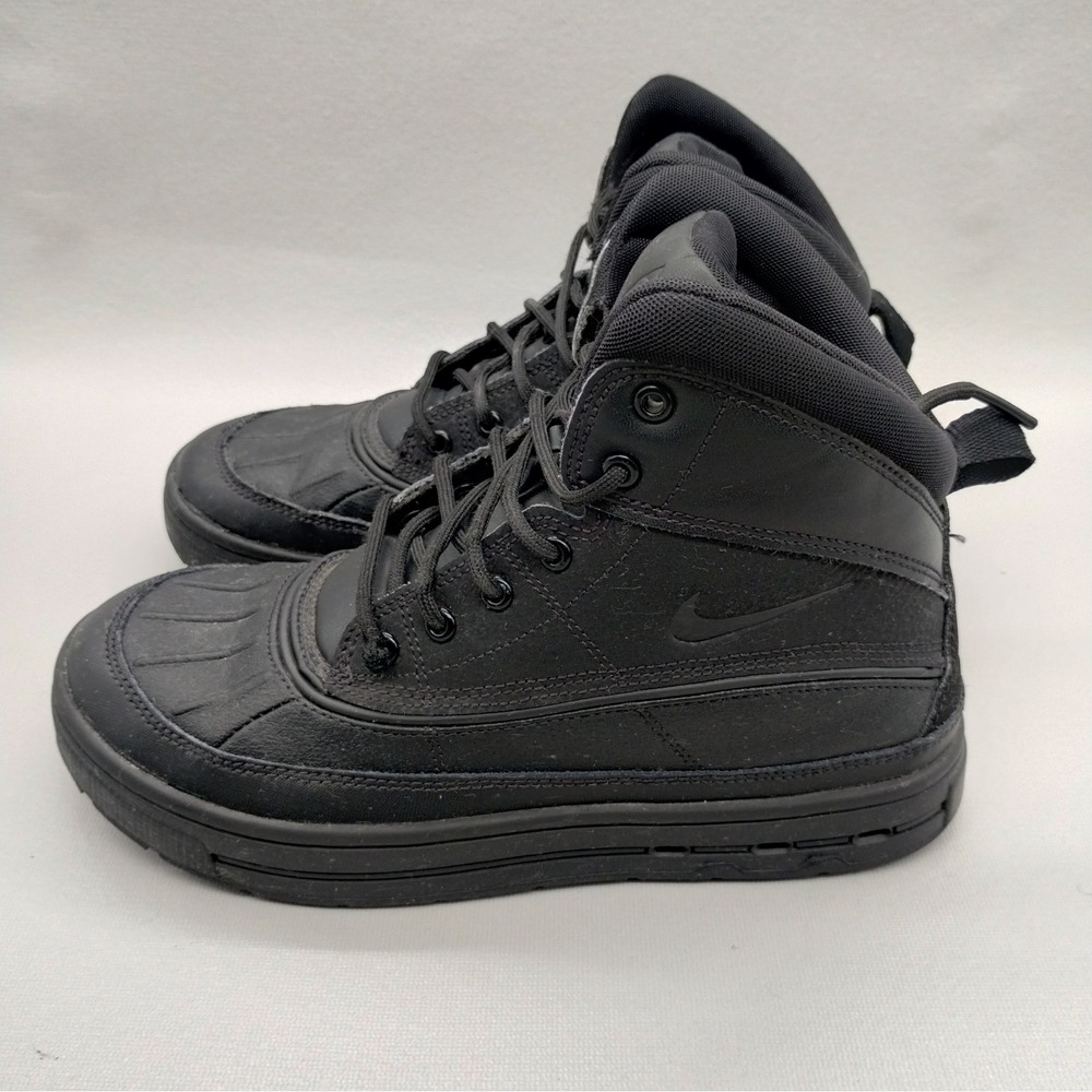 Nike Woodside 2 Triple Black Outdoor Boots Womens Size 6 Casual Winter Hiking